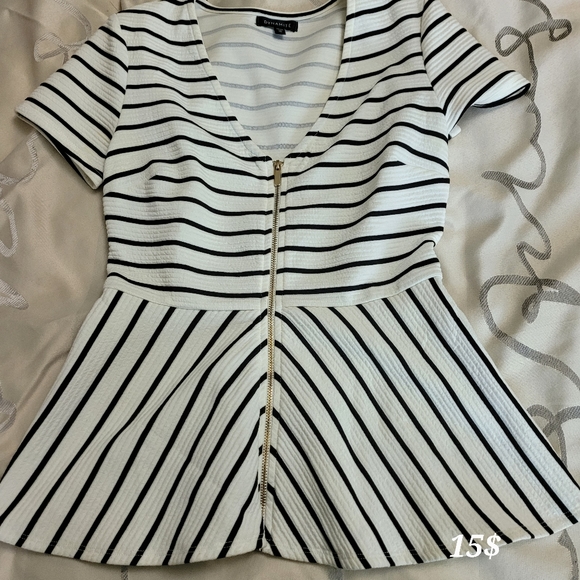 Tops 15 $ each - Picture 10 of 11